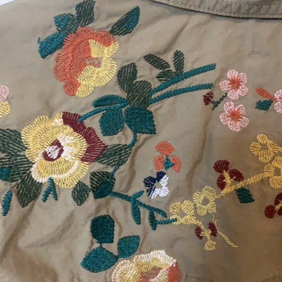 Embroidered Madewell Camp Shirt - Picture 4 of 4